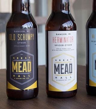 Cata de vinos y visita guiada en Great Mead Hall