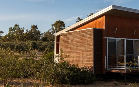 Soggiorno in hotel presso il lodge eco-luxe dell'azienda vinicola Mount Avoca