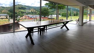 Cata y visita de vinos en Bodega Encima Wines