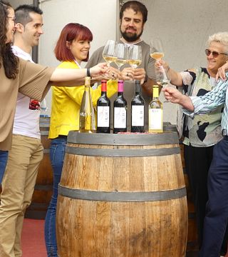Tour per tutta la famiglia alla Cantina Araico