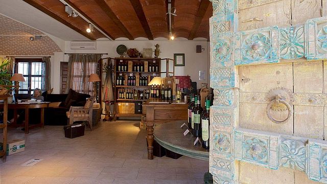 Bodega Y Enoteca Qubél