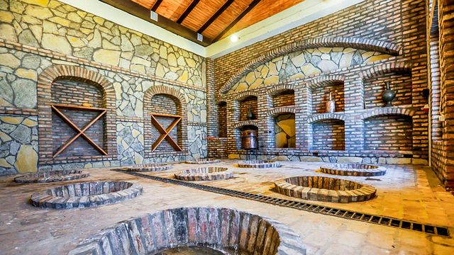 Visite et dégustation de vins dans la cave Vaziani