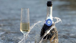Degustação de vinhos espumantes na Benguela Cove Wine Estate