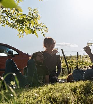 Degustação de vinhos e petiscos locais no Weingut Kruppenbacher
