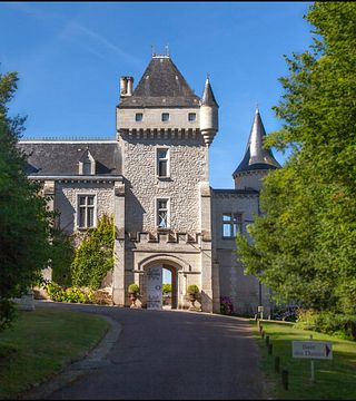 Prestige Wine Tour and Tasting at Chateau De La Riviere