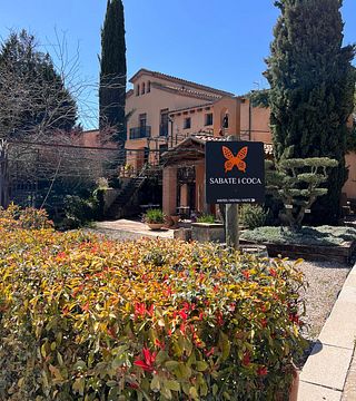Cercle fermé de production de vins mousseux et tranquilles près de la ville de Barcelone