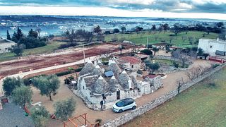 Expérience œnogastronomique parmi les trulli