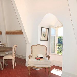 Escapada de vino en las suites y apartamentos del Château Les Carrasses