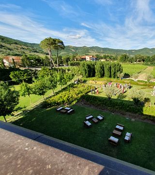 Enjoy 3 Tuscan Wines with Local Appetizers