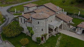 Cata de vinos y visita guiada al Agriturismo Castello Della Mugazzena