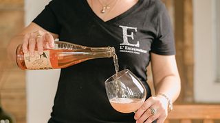 Cata de vinos en L'ENTREMETTEUSE