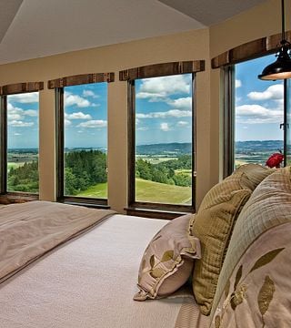 Charming Bed and Breakfast at Youngberg Hill
