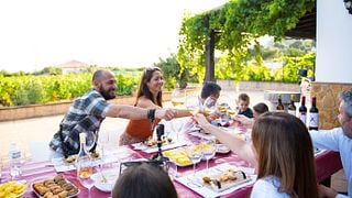 Mijas Organic Vineyard Tasting: 5 Wines, 2 Oils & Local Food