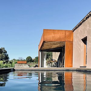 Palmento San Nicolò: A Vineyard Retreat Like No Other