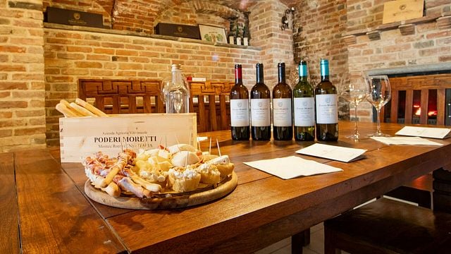 Experiência Classici Dell'Albese em Poderi Moretti Di Moretti Francesco