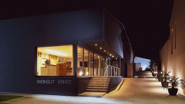 Cata de vinos y disfrute del tiempo en Weingut Ernst Bernhard