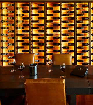 Degustazione classica presso il vigneto e la cantina Honig