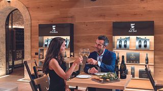 Chic-Experience in Progress Country Wine House