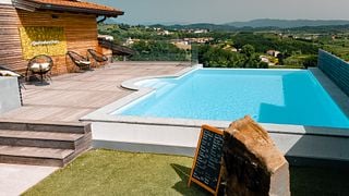 Cata básica de vinos en la bodega Bužinel