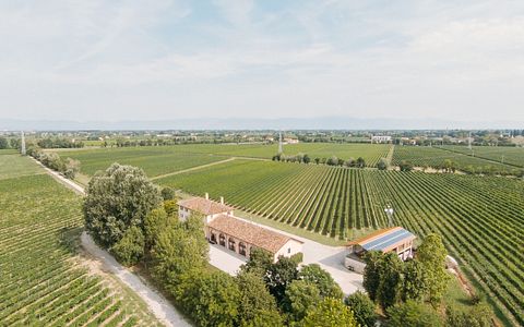 Nuit dans une ferme à l'Agriturismo Rechsteiner & dégustation de vins