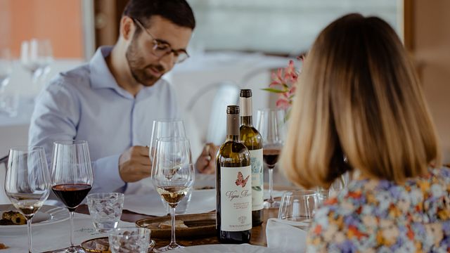 Almuerzo o Cena con Degustación de Vinos | Tenuta Cocci Grifoni