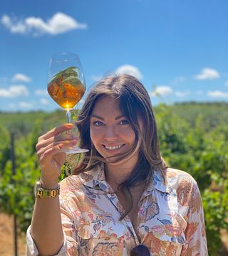 Helen B, a WSET certified wine guide