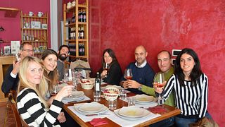 Tour+Degustazione di 4 Vini e 2 Oli Extravergini di Oliva nella cantina del Chianti Terre Di Perseto