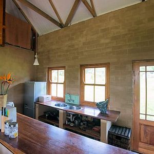 Honey Badger House nella tenuta di Fybnos | Azienda vinicola Dragonridge
