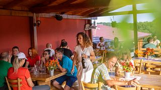 Degustazione di vini presso la cantina Hažić