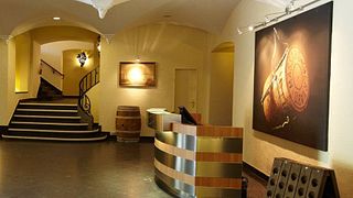 Visite guidée et dégustation de 3 vins aux Caves Bernard-Massard