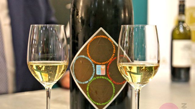 Vier Franciacorta-Gläser bei Monzio Compagnoni