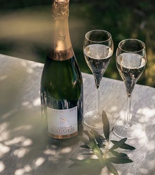 Champagne Sanger