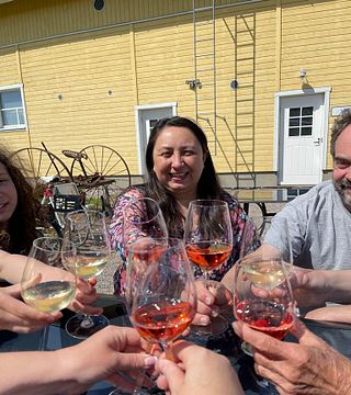 Wein- und Käseverkostung im Weingut Ainoa