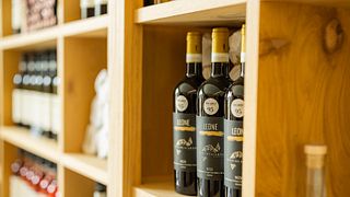 ARNO NIZZA WINERY & CHOCOLATES