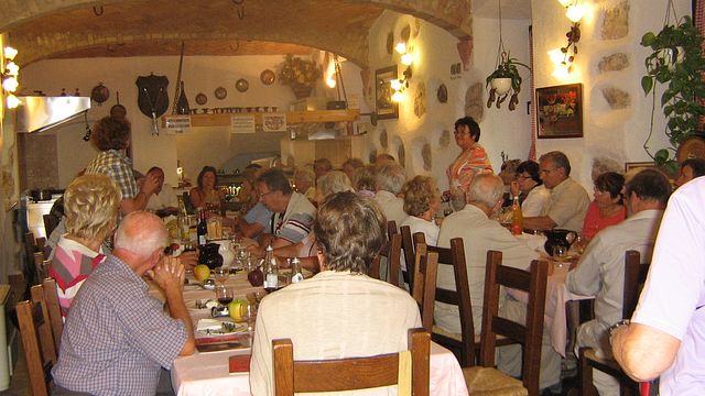 Cata de vinos y tour en Cantina El Zeremia