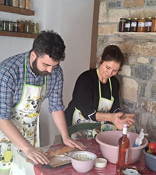 Cuisine crétoise traditionnelle – Cours de cuisine – Visite gastronomique – Petit groupe