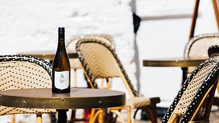 Weinprobe und Tour bei Tar & Roses