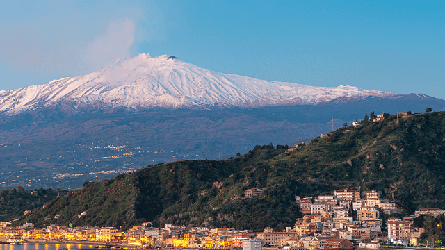 Tour privato di un giorno dell'Etna e del vino