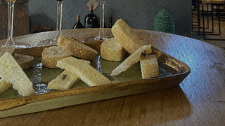 Aromen der Vulkanweine, Brote und Käse | Sciaranuova Etna