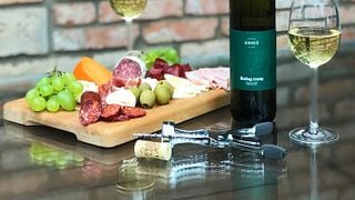 Vinprovning på Krmeš Winery