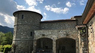 Cata de vinos y visita guiada al Agriturismo Castello Della Mugazzena