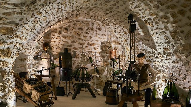Preuve : Visite guidée & commentée ! Musée, caves, galerie d'art, dégustation et plus encore !