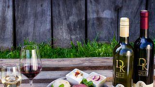 Smaka på de fantastiska vinerna från Vrbanek Winery 