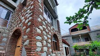 Degustazione di vini e tour ai vigneti Zurab Kviriashvili