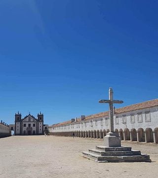 Tour Privado de Meio Dia Saindo de Lisboa: Arrábida e Sesimbra