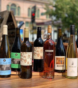 Inomhus: Salt & Acid Pairing på Shadowbox Cellars