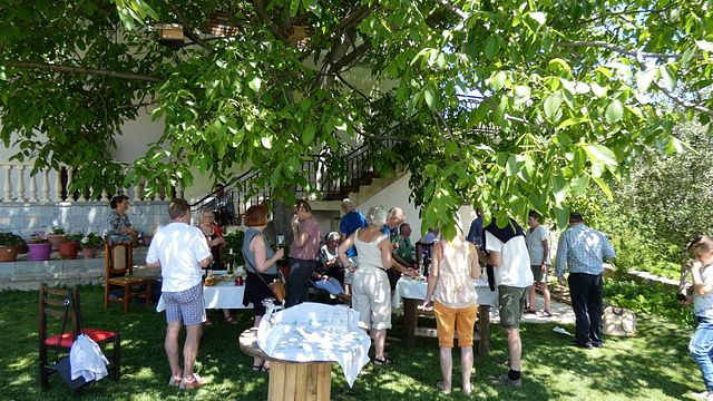 A Slice of Rural Bliss - Roshnik village Winetasting Tour