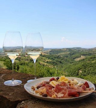 Degustação de vinhos na Vinoteka Brda