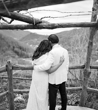 Mariage intime / Fugue dans le vignoble + Dégustation de vins et déjeuner ou dîner romantique + Photographie