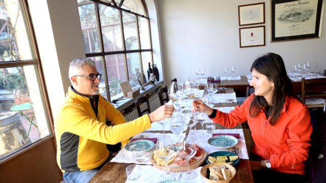 Hike and Wine tour in Mugello